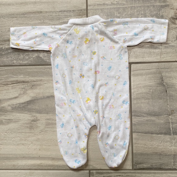 Swanknit Girls Size LShort Sleeve & Triplets Size S Long Sleeve Onesies - Picture 7 of 9